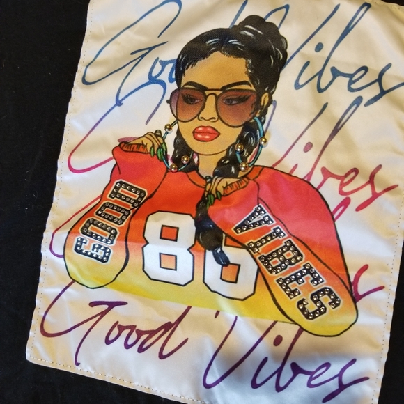 Fashion nova black studded heel with bonus large tee that fits med/lrge - Picture 5 of 8